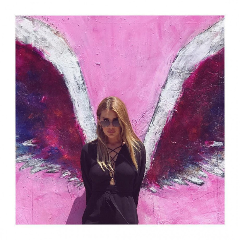 Eda Erol nişanlısı Alişan'a toz kondurmadı - Resim: 3