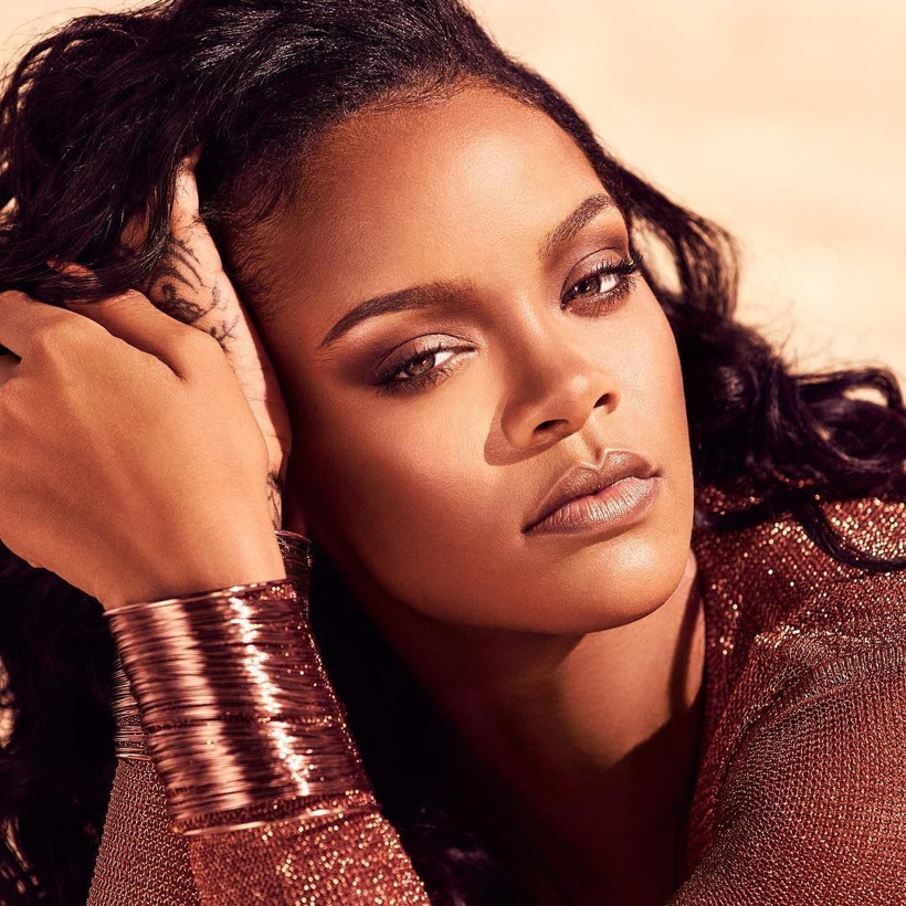 Rihanna'nın doğum gününe katıldığı elbise fena - Resim: 4