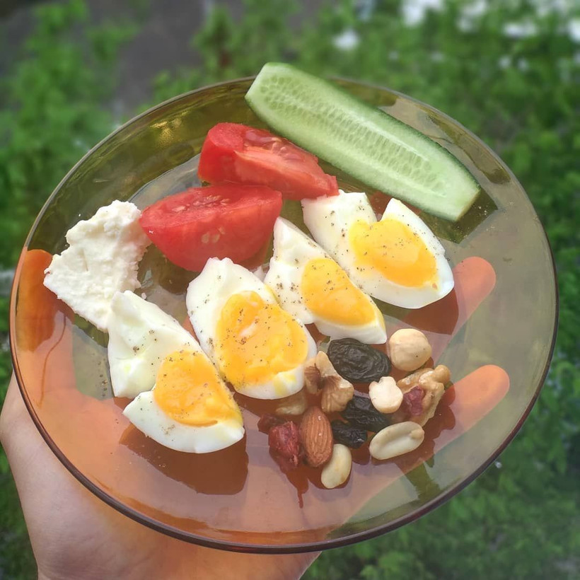 Yumurta haşlarken içine bir miktar limon suyu damlatın ve... - Resim: 2