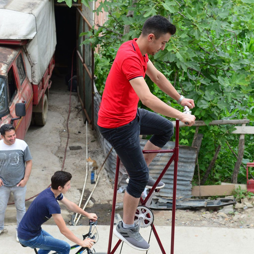 Giresunlu gencin 4 metrelik bisikletini gören şaştı kaldı - Resim: 2