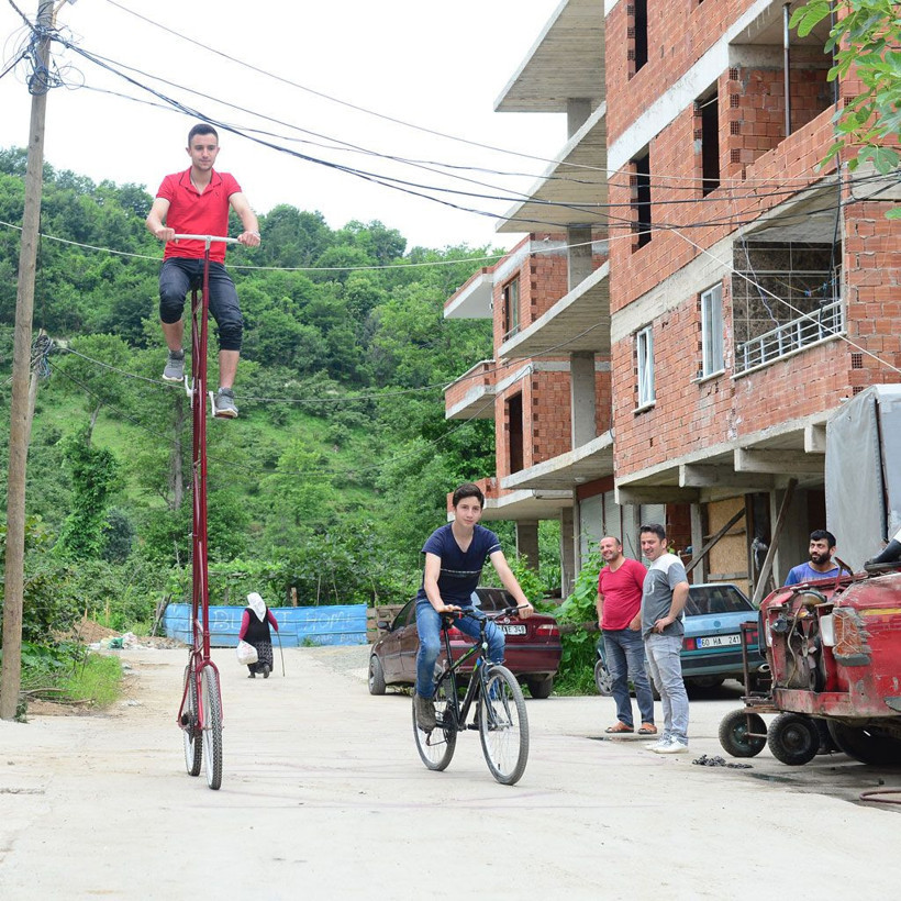 Giresunlu gencin 4 metrelik bisikletini gören şaştı kaldı - Resim: 4
