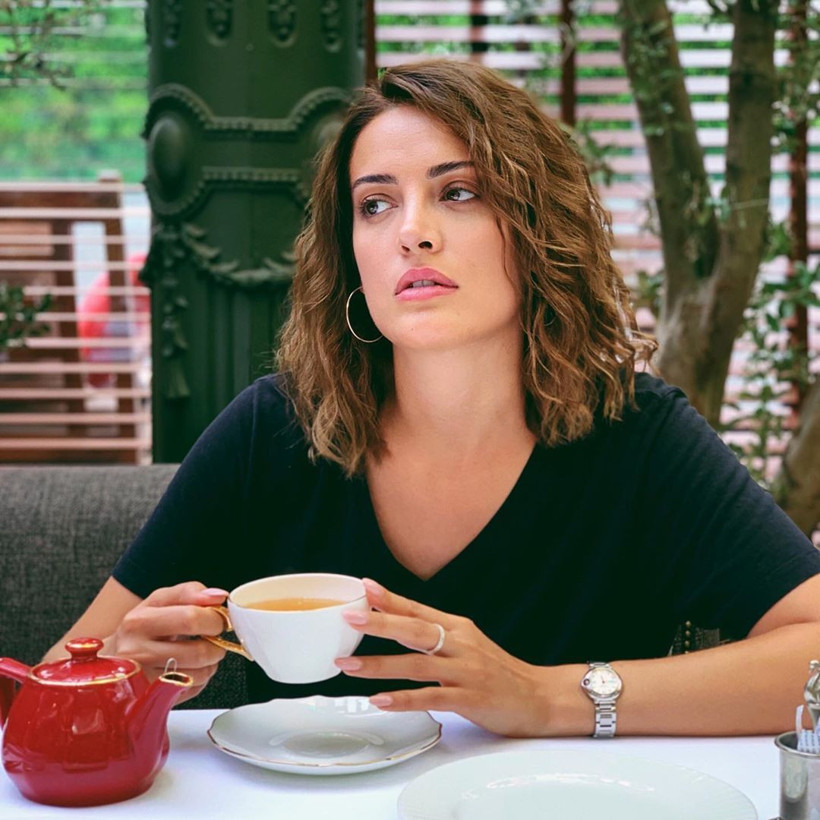 İrem Sak'ın ayna karşısında çektiği paylaşım fena... - Resim: 3