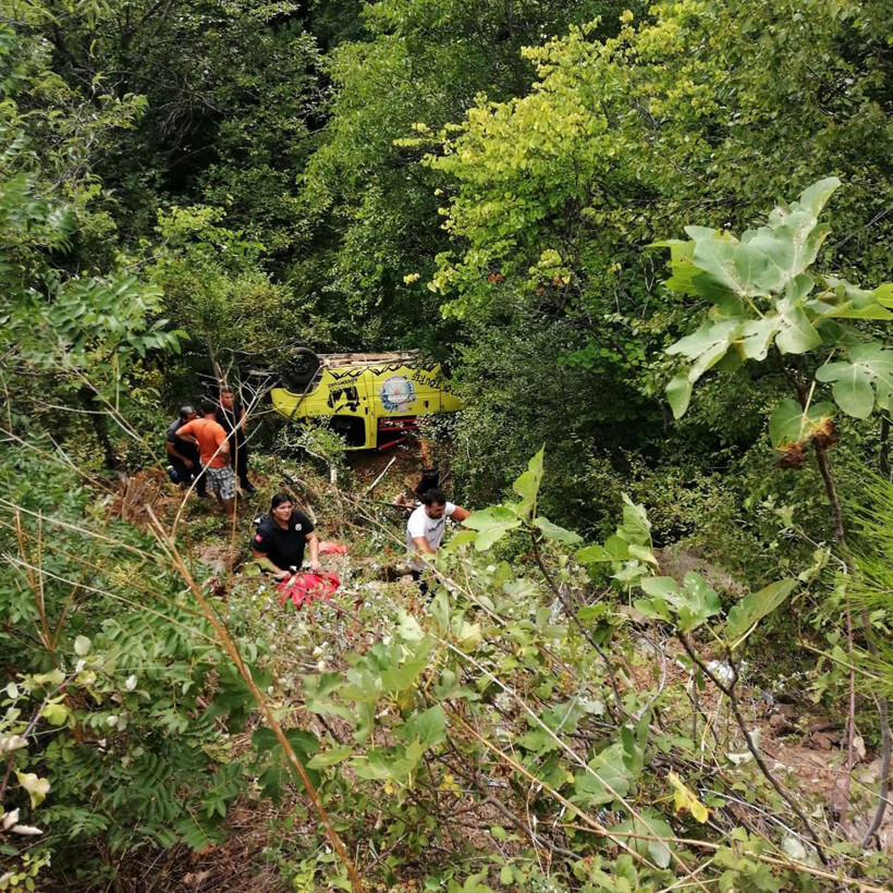 Antalya'da safari cipi devrildi 1 ölü 10 yaralı - Resim: 2