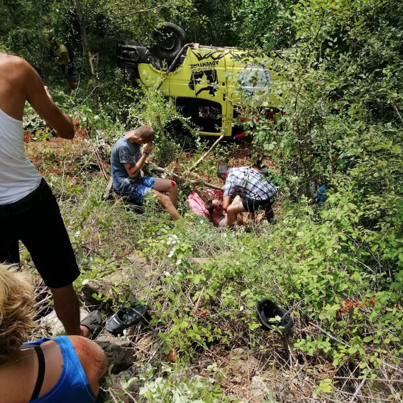 Antalya'da safari cipi devrildi 1 ölü 10 yaralı - Resim: 4