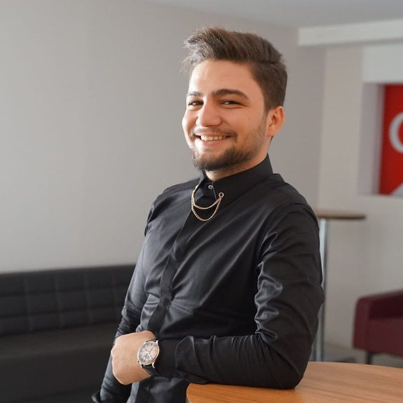 Gelin arabası yaptığı otomobilinin altında ölü bulundu - Resim: 4