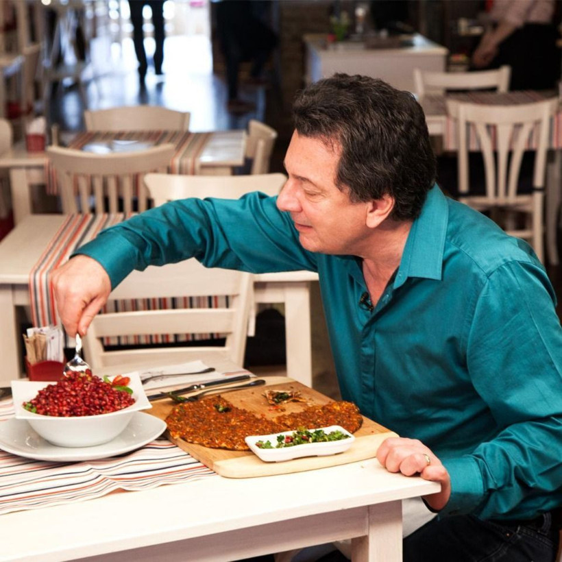 Vedat Milor sosyal medyayı salladı: Eşimle parası için evlendim - Resim: 2