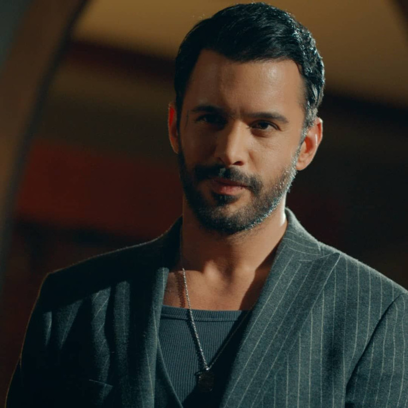 Barış Arduç son haliyle ortalığı yıktı! Çukur'un yıldızı saç uzattı - Resim: 3