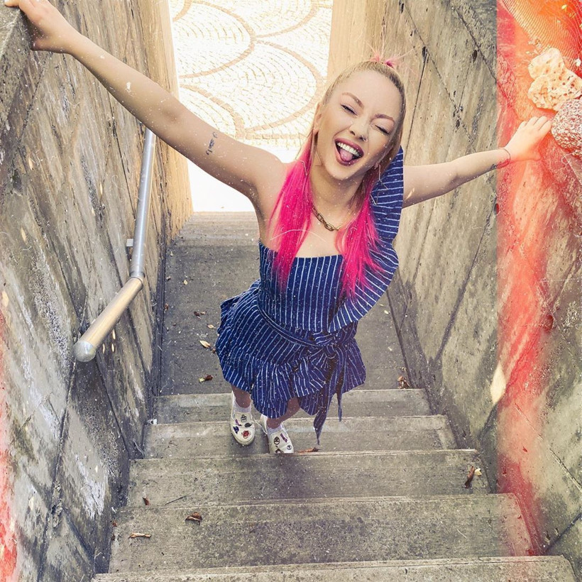 Ece Seçkin'e pilot sevgilisi Çağrı Terlemez öyle bir hediye aldı ki görenler şaşkına döndü - Resim: 3