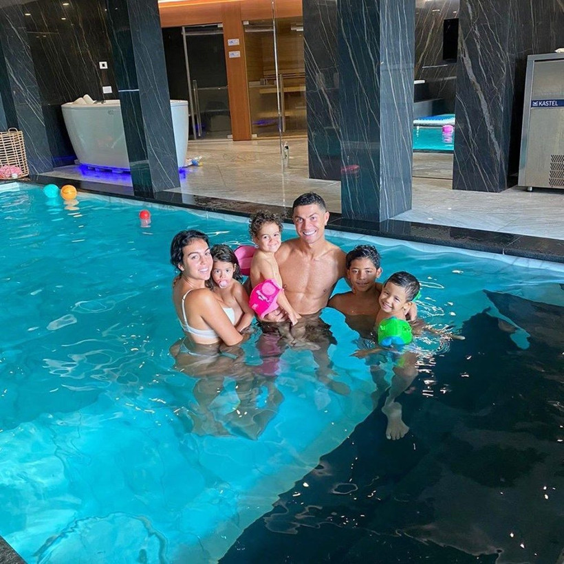 Cristiano Ronaldo ile Georgina Rodriguez evleniyor - Resim: 4