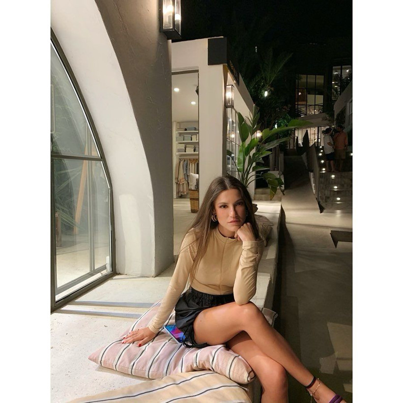 Arka Sokaklar'ın Zeliş'i Yüsra Geyik cesur pozuyla nefesleri kesti! Beğeni yağdı - Resim: 1