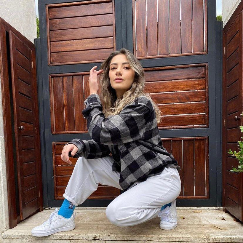 Mehmet Yalçınkaya'nın kızı Sude Yalçınkaya DM'leri ifşa edip 'Ağzını yırtarım' dedi - Resim: 2