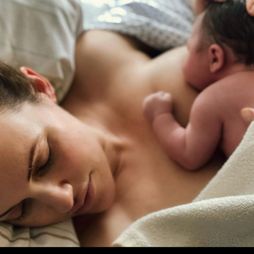 Aylardır saklıyordu! Meryem Uzerli ilk kez paylaşarak kızının yüzünü gösterdi - Resim: 2