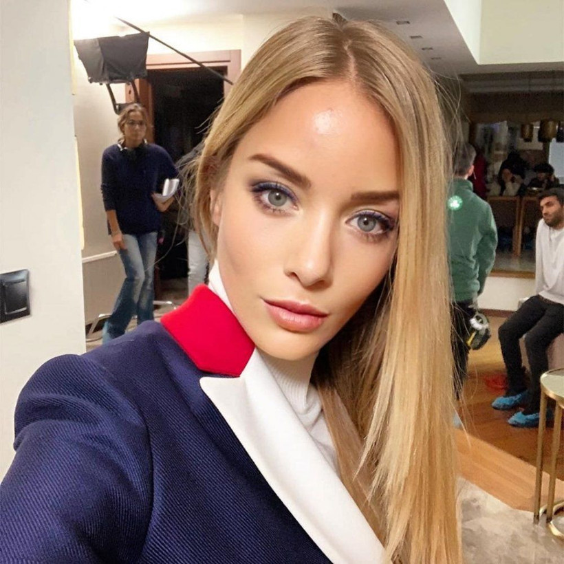 Aşk 101'in başrolü Bade İşcil 'Yazık' deyip Ekrem İmamoğlu'na isyan etti - Resim: 3