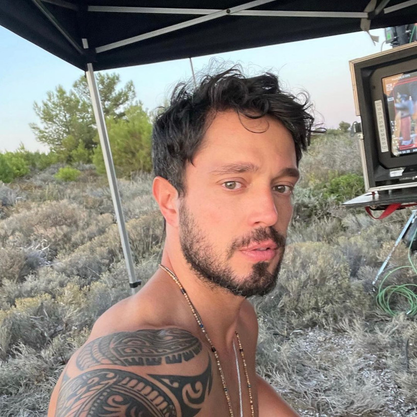 Demet Özdemir Hadise Acun Ilıcalı Hande Erçel'i ezdi geçti! İşte en çok takipçisi olan ünlü - Resim: 2