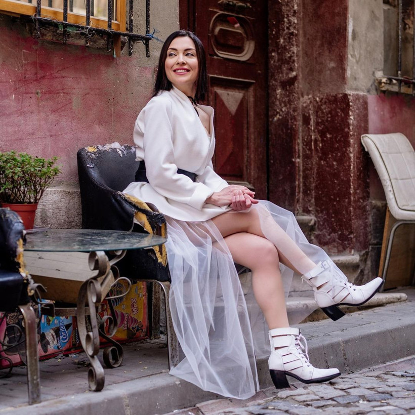 'Tacize uğradım, ahlaksız teklif aldım' deyip EDHO yıldızı Arzu Yanardağ itiraf etti: Ensest... - Resim: 2