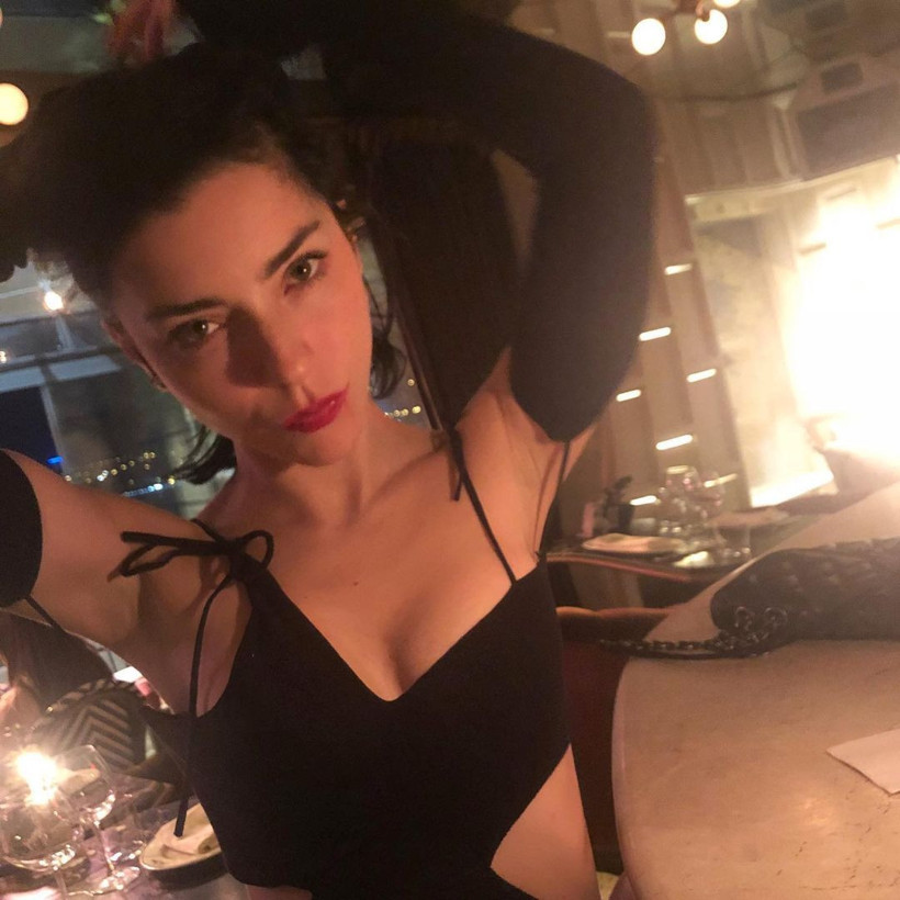 'Jiletlemiştim' itirafı geldi! 'Kusacağım' deyip Merve Boluğur konuştu: Ergenlik yıllarımda... - Resim: 3