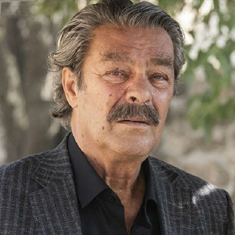 Hastaneye kaldırılan Kadir İnanır'ın sağlık durumunu Meltem Cumbul açıkladı: Ailenin ricası... - Resim: 1