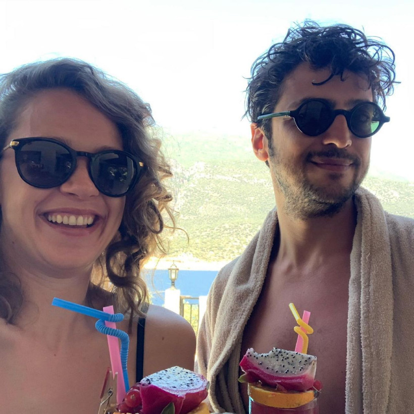 Karnı burnunda poz verdi! Taner Ölmez Ece Çeşmioğlu çifti bebeklerinin ismini açıkladı - Resim: 3