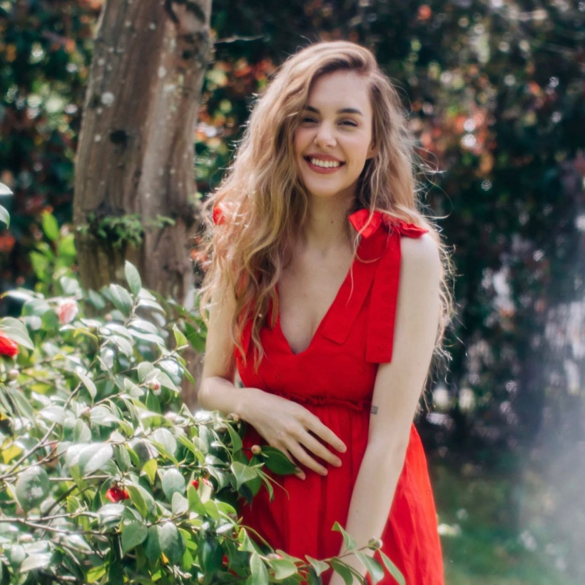 Ramazan paylaşımı tepki çekti 'ayıp, saygısızlık' yorumu yağdı! Eser Yenenler'in eşi Berfu: İğrenç yerlere... - Resim: 1