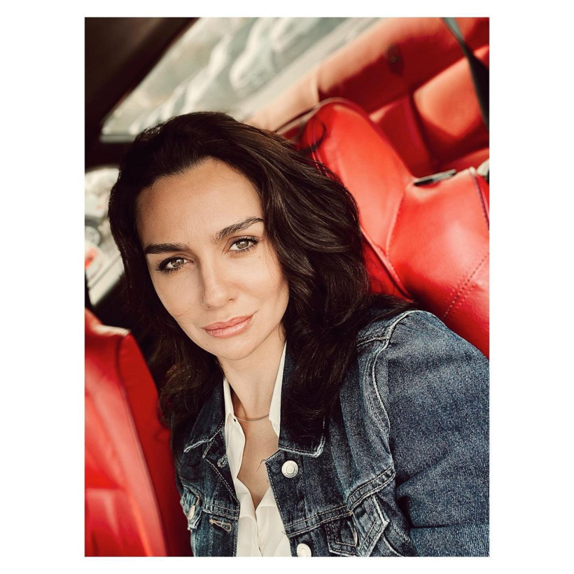 20 yaş büyük iş adamıyla aşk yaşıyor dendi! Birce Akalay sessizliğini bozdu: Otel görüntüleri için bakın ne dedi. - Resim: 1