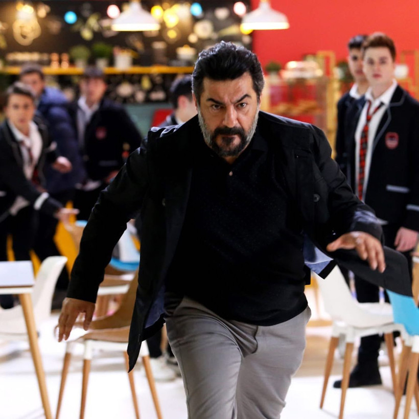 Küfür edip mültecilere isyan etti! Kardeşlerim'in Akif'i Celil Nalçakan fena patladı - Resim: 1