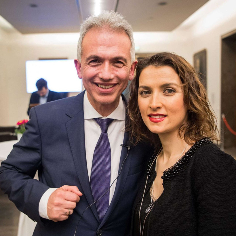 Almanya'da belediyeye 'Türk Gelin' baskını! Frankfurt Belediye Başkanı'nın eşi Zübeyde Almanya'yı salladı - Resim: 1