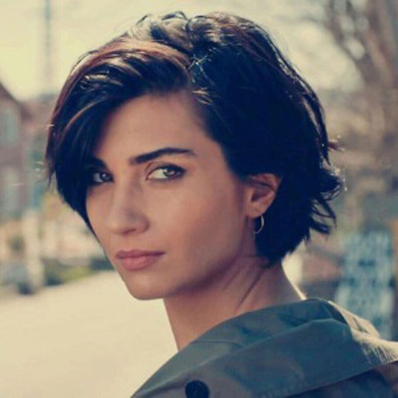 Ünlü oyuncu Tuba Büyüküstüne'e Şanlıurfa'da doğum günü sürprizi! - Resim: 1