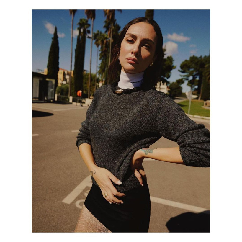 Birce Akalay'ın yeni imajı sosyal medyayı salladı! İbrahim Çelikkol’dan flaş yorum: "Mermiler seksin..." - Resim: 2