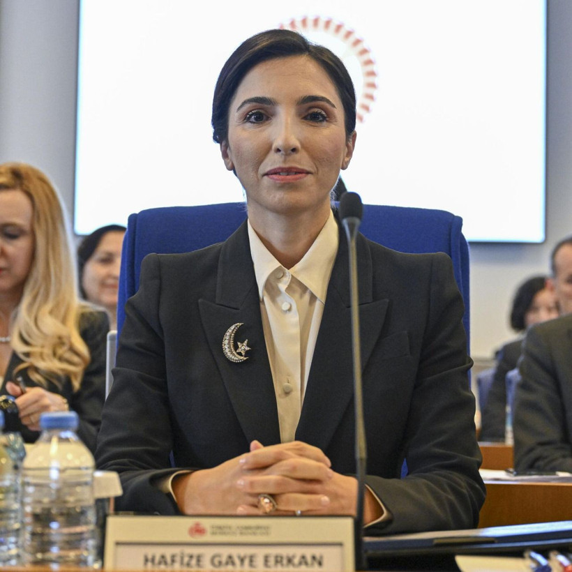 Hafize Gaye Erkan rahatsız! Halası, Erkan'ın eşinin kim olduğunu ve ne iş yaptığını açıkladı - Resim: 1