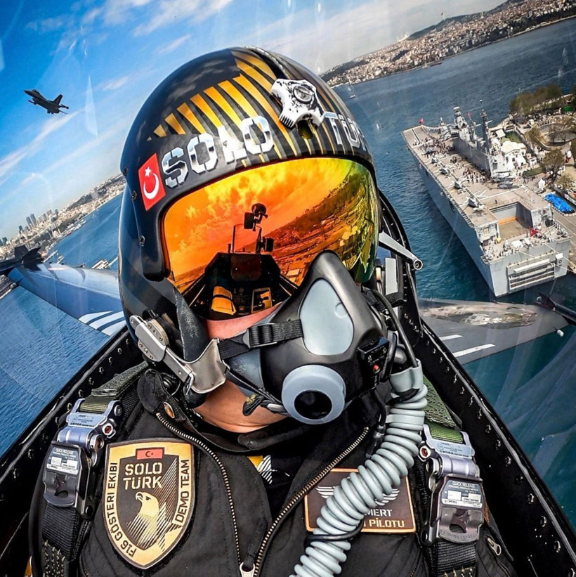 SOLOTÜRK'ün efsane pilotu son görevini yaptı! Yarbay Emre Mert' dün yürekleri ağızlara getirdi - Resim: 3