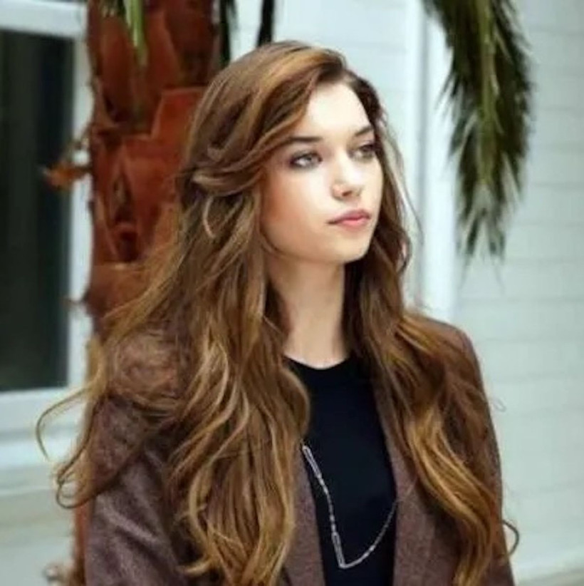 Afra Saraçoğlu'ndan ilginç imaj hamlesi! Hem itiraf hem gizem... - Resim: 2