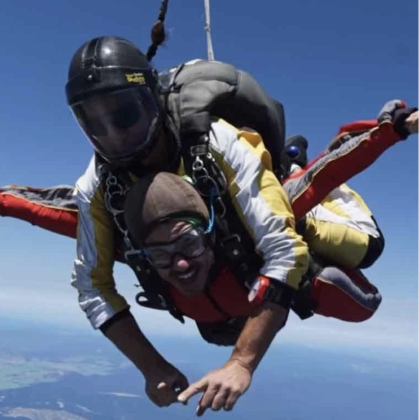 Şarkıcı Buray'dan 50 milyonluk lüks otomobil! Yolların tozunu attırdı... - Resim: 1