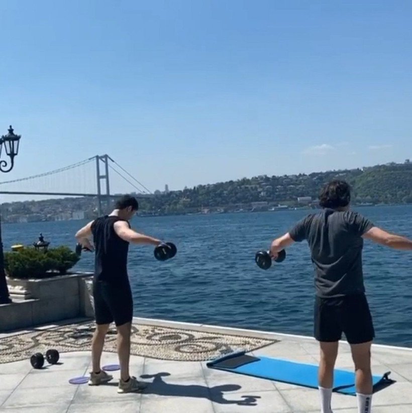 Kerim Sabancı ve Hacı Sabancı kardeşlerin evde spor keyfi - Resim: 4