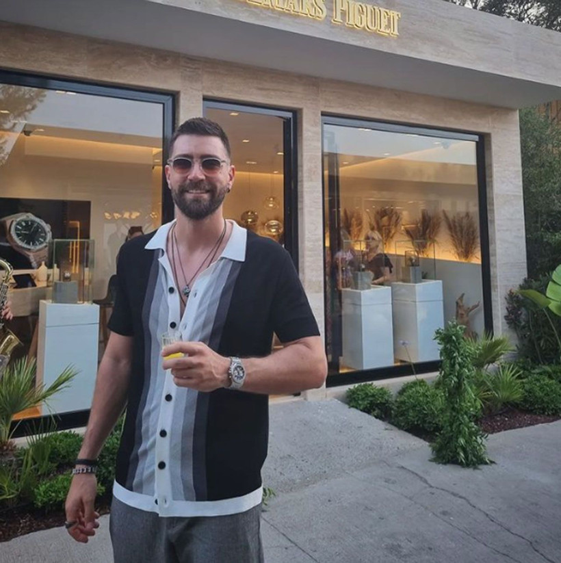 Teşkilat dizisinin başarılı oyuncusu Çağlar Ertuğrul imaj değişikliği ile sosyal medyayı salladı! - Resim: 1