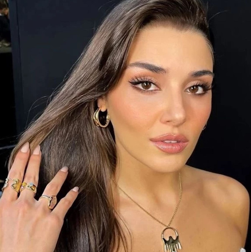 Doğum günü kutlamaları sınırları aştı! Hande Erçel'e hayranlarından sürpriz - Resim: 4