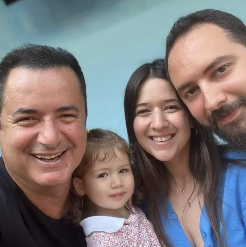 53 yaşındaki Acun Ilıcalı ve torunu olay oldu! Kızı Banu 'dede' diyerek paylaştı - Resim: 2