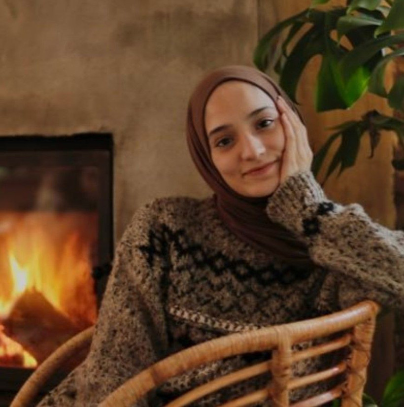 Müstehcen içeriklerde fotoğrafını kullanıp ailesine gönderdi! Tecavüz planı yaptı: Derya Kuş tacizi ifşa etti - Resim: 1