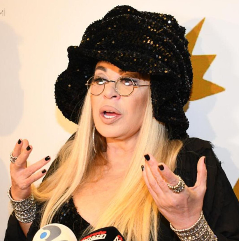 Çıplak şoku! 'Kahroldum' deyip Zerrin Özer itiraf etti: Kurban olurum - Resim: 3