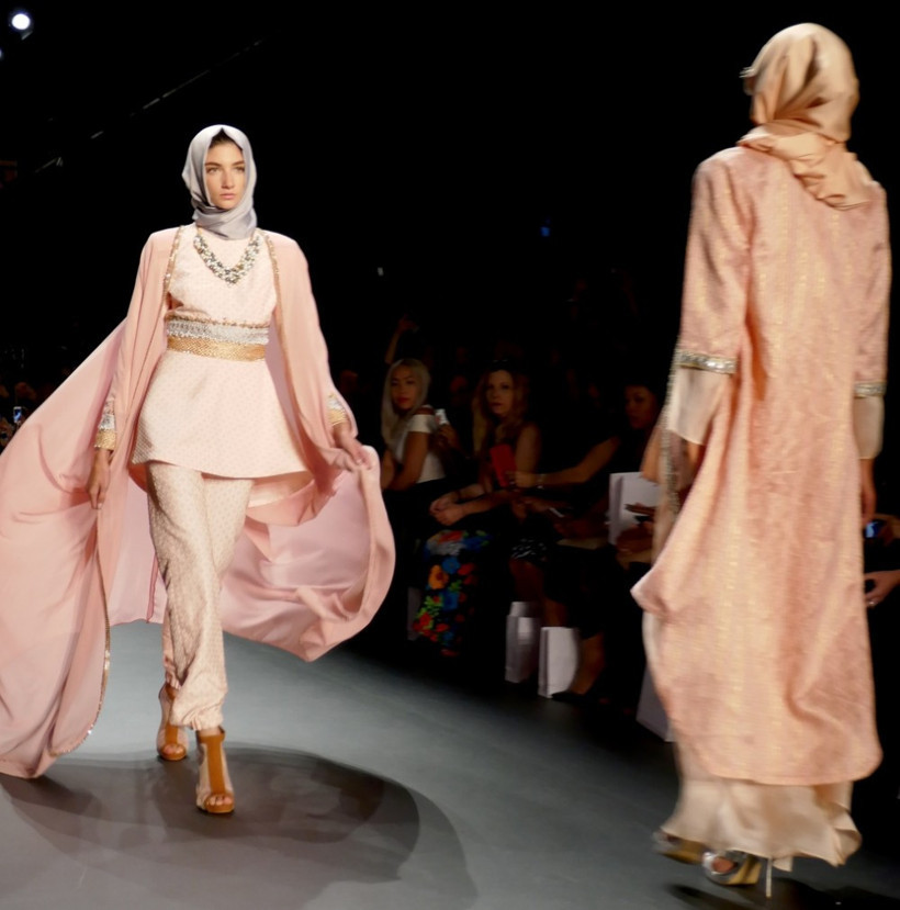 New York Moda Haftası'nda tesettür defilesi - Resim: 4