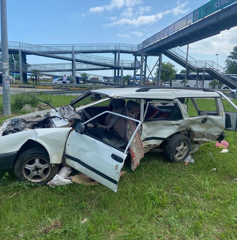 Galatasaray'ın milli futbolcusu kaza yaptı! Memleketi Rize'ye bayrama gidiyordu - Resim: 4