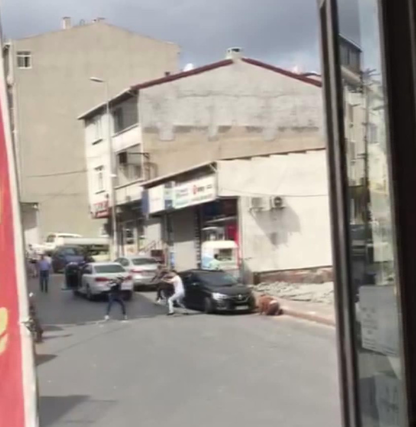 Avcılar'daki silahlı çatışma anları kameralara yansıdı - Resim: 3