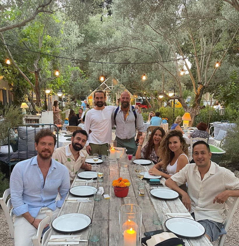 Gubse Özay'dan tatilde samimi pozlar! Barış Arduç detayı dikkat çekti - Resim: 3