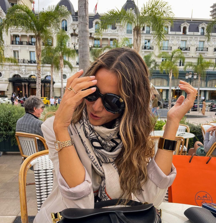 Zeynep Tokuş deniz kenarında öyle bir hareket yaptı ki! Bu nasıl vücut? - Resim: 3