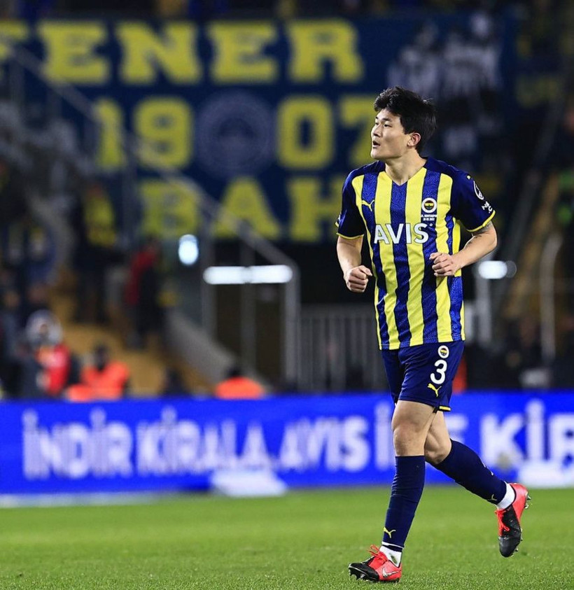 Galatasaray'dan Fenerbahçe'ye transfer misillemesi! Eski Fenerbahçeli yıldız Türkiye'ye dönebilir - Resim: 3