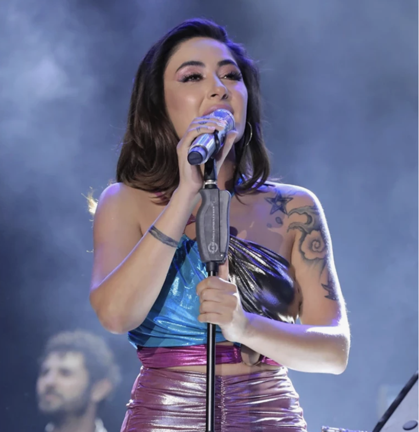 Çiçeği burnunda bekar Melek Mosso'dan aşk itirafı! - Resim: 1