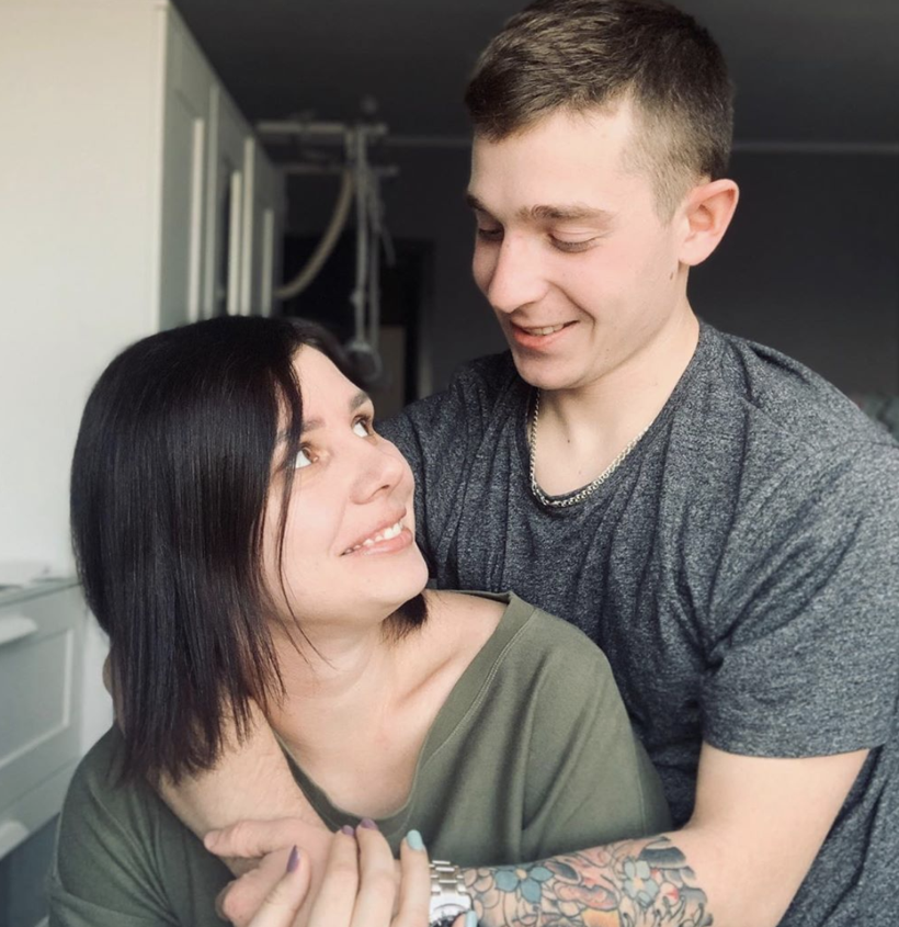 Kocasından boşanıp üvey oğlundan hamile kaldı! İnanılmaz paylaşım - Resim: 2