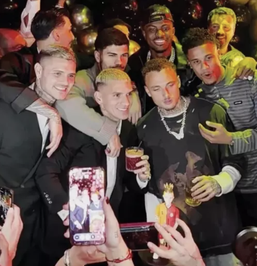 China Suarez'den ihanet iddialarına yanıt! Öpüşen kişi Icardi mi? - Resim: 3