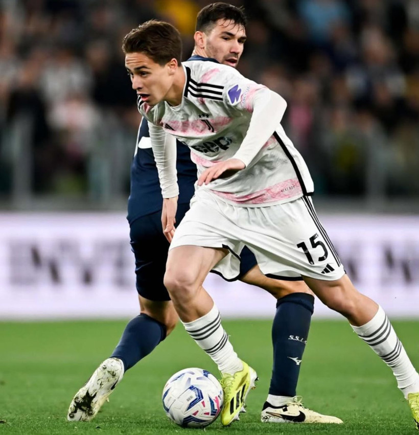 Kenan Yıldız yeni aşka yelken açtı! Çalma listesi ortaya çıkardı: Gönlünü bakın kime kaptırmış - Resim: 2