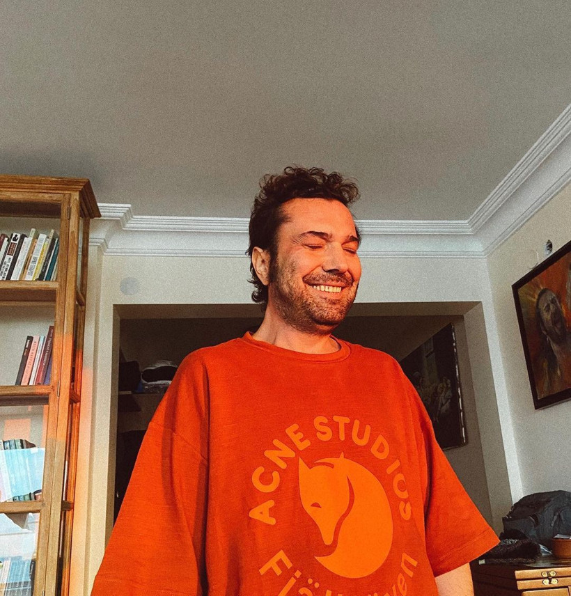 Halil Sezai ortaya çıktı! Aşka gelip romantik anlarını paylaştı - Resim: 1