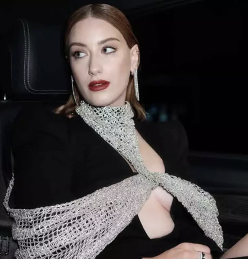 Hazal Kaya'nın yeni imajı olay! Artık yapmam demişti ama... - Resim: 4